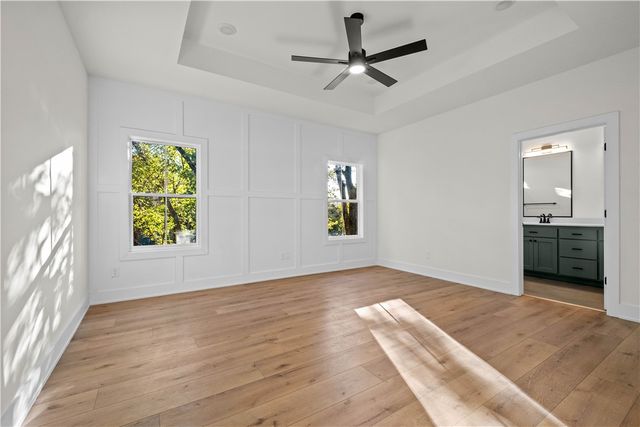 634 S Happy Hollow Road, Fayetteville, AR 72701