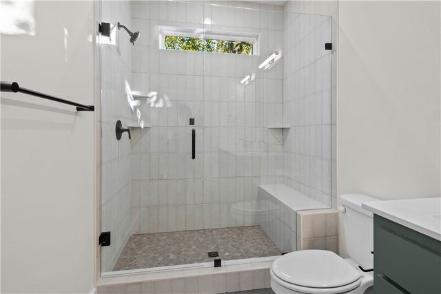 634 S Happy Hollow Road, Fayetteville, AR 72701