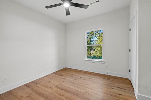 634 S Happy Hollow Road, Fayetteville, AR 72701