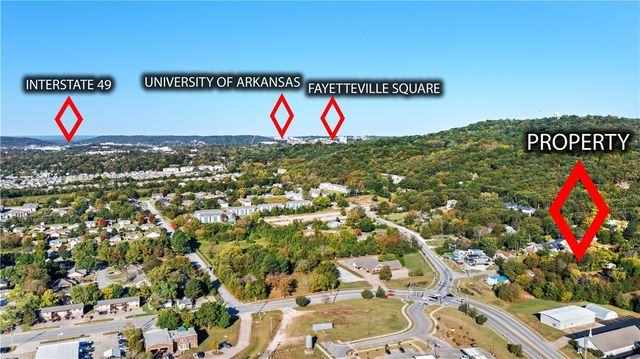 634 S Happy Hollow Road, Fayetteville, AR 72701