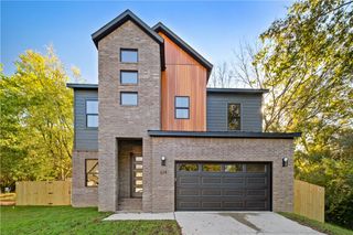 634 S Happy Hollow Road, Fayetteville, AR 72701