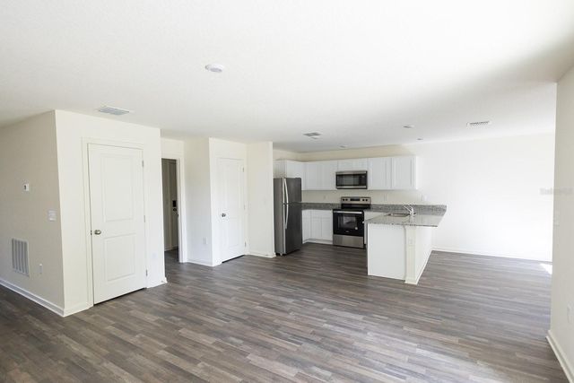 664 HILLVIEW LOOP, Haines City, FL 33844