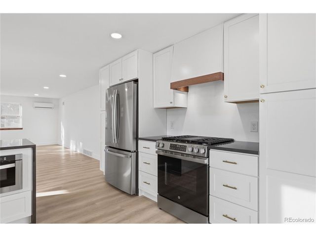 2115 Upham St, Lakewood, CO 80214