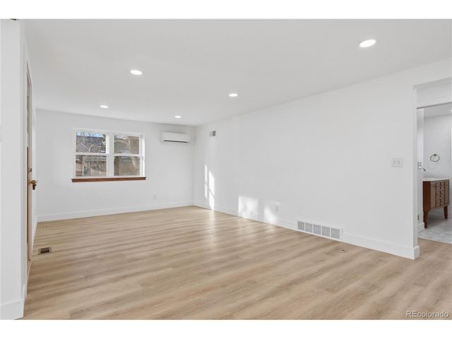 2115 Upham St, Lakewood, CO 80214