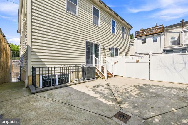 4163-4165 CRESSON ST, Philadelphia, PA 19127