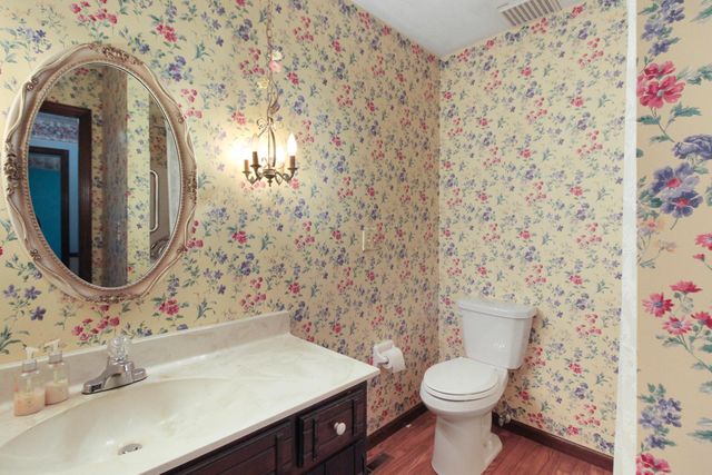 852 Karen Court, Westerville, OH 43081