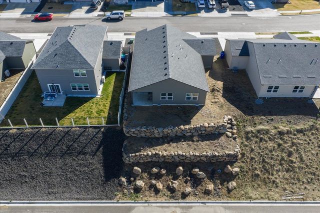 8018 S AVERY Rd, Cheney, WA 99004