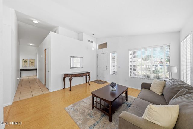 6751 W MONONA Drive, Glendale, AZ 85308