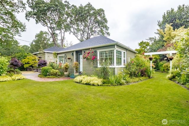 6711 100th Street SW, Lakewood, WA 98499