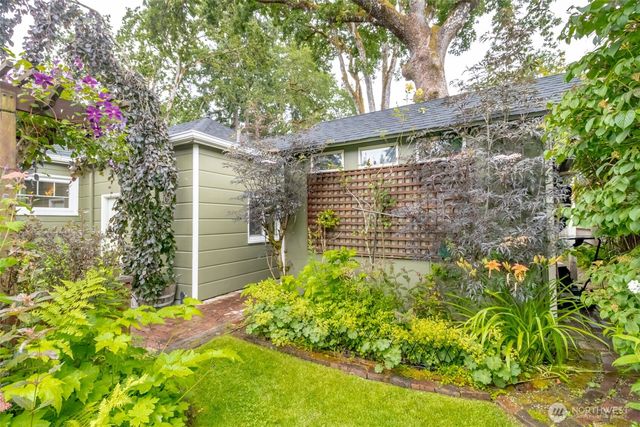 6711 100th Street SW, Lakewood, WA 98499