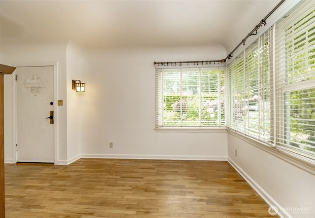 6711 100th Street SW, Lakewood, WA 98499