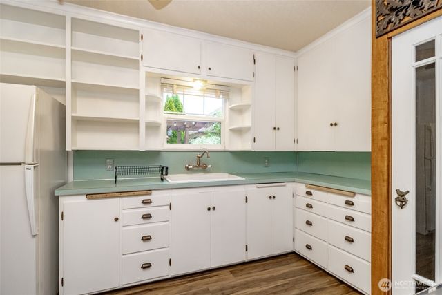 6711 100th Street SW, Lakewood, WA 98499