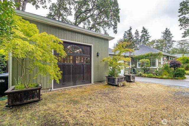 6711 100th Street SW, Lakewood, WA 98499