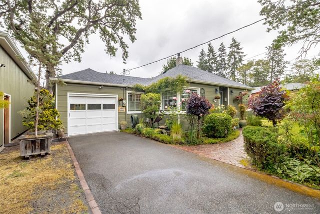 6711 100th Street SW, Lakewood, WA 98499