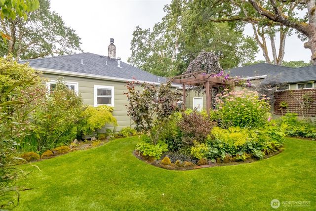 6711 100th Street SW, Lakewood, WA 98499