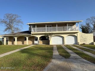 2219 Gregory Boulevard, Gulfport, MS 39507