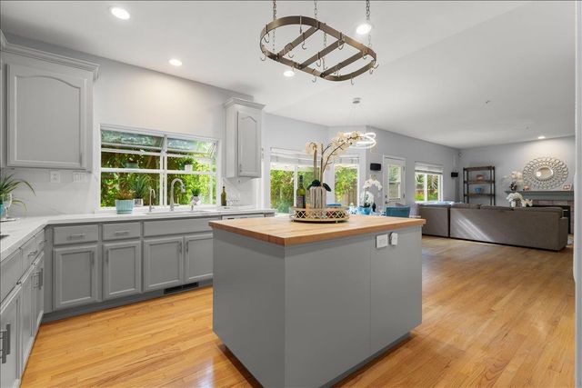 17115 Rosemary Circle, Morgan Hill, CA 95037