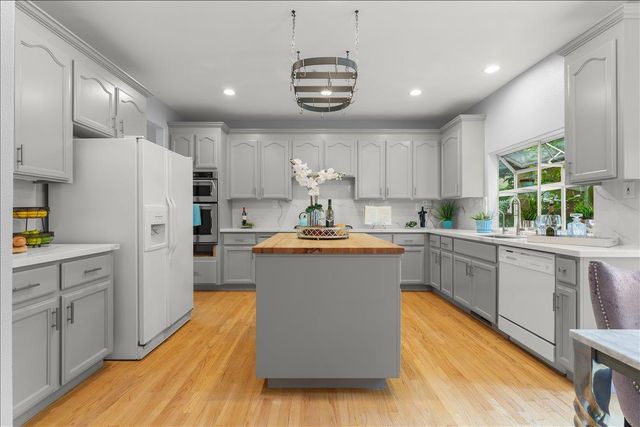 17115 Rosemary Circle, Morgan Hill, CA 95037