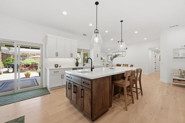 3010 Springburn Way, El Dorado Hills, CA 95762