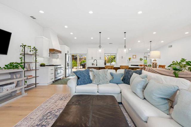 3010 Springburn Way, El Dorado Hills, CA 95762