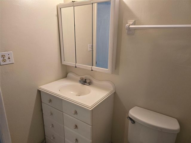 8000 Fairview Drive 205, Tamarac, FL 33321