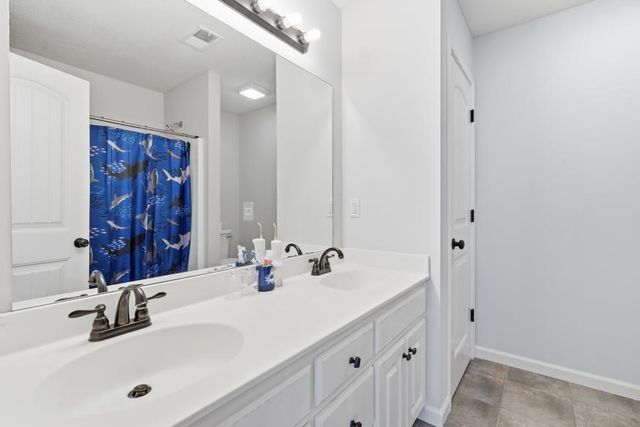 2298 W Hazelwood Street, Olathe, KS 66061