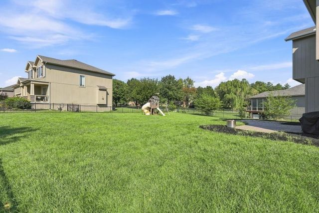 2298 W Hazelwood Street, Olathe, KS 66061