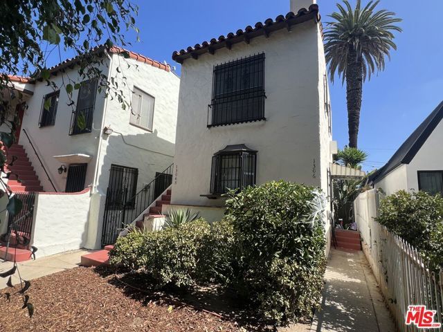 1306 S Mansfield Avenue, Los Angeles, CA 90019