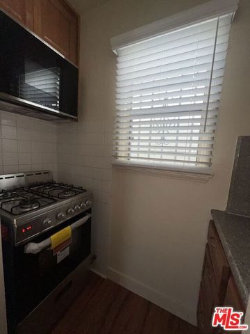 1306 S Mansfield Avenue, Los Angeles, CA 90019