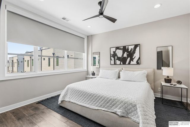 1007 Johnston Plaza, Omaha, NE 68108