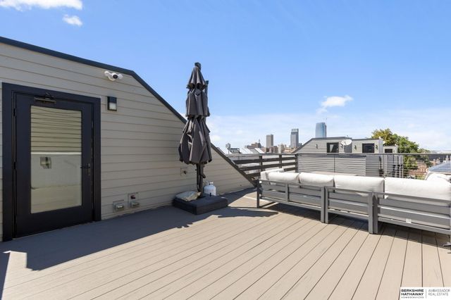 1007 Johnston Plaza, Omaha, NE 68108