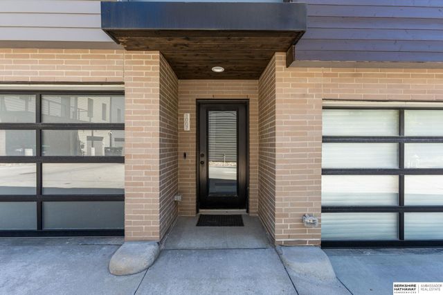 1007 Johnston Plaza, Omaha, NE 68108