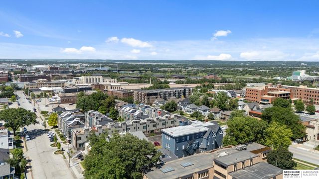 1007 Johnston Plaza, Omaha, NE 68108