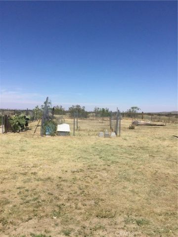 10345 E Palmdale, Littlerock, CA 93591