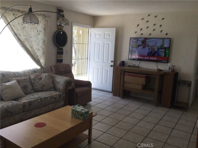 10345 E Palmdale, Littlerock, CA 93591