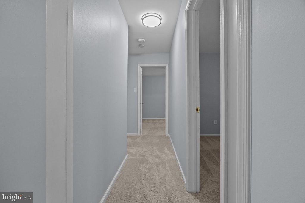 Image 13 of property listing at 45 BROOKSIDE CT #45, Horsham, PA 19044