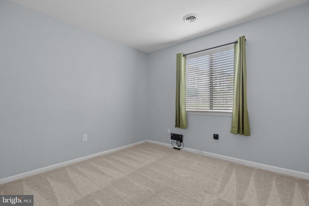 Image 17 of property listing at 45 BROOKSIDE CT #45, Horsham, PA 19044