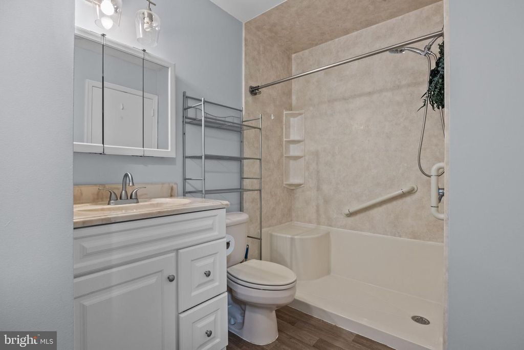 Image 18 of property listing at 45 BROOKSIDE CT #45, Horsham, PA 19044