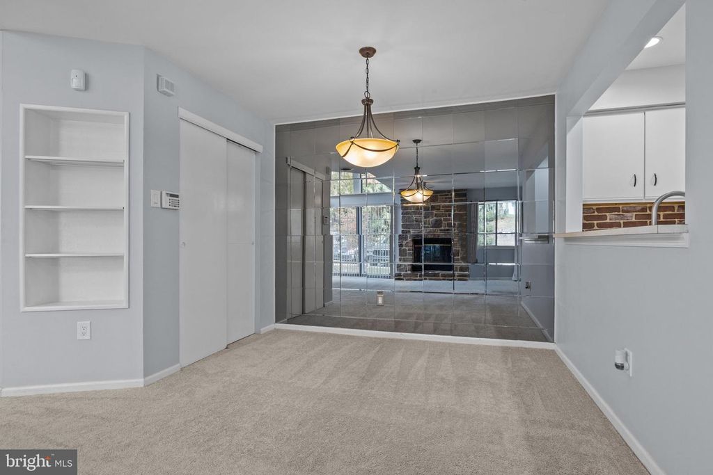 Image 8 of property listing at 45 BROOKSIDE CT #45, Horsham, PA 19044