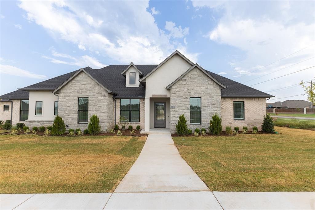 4500 SE 37th Street, Moore, OK 73165
