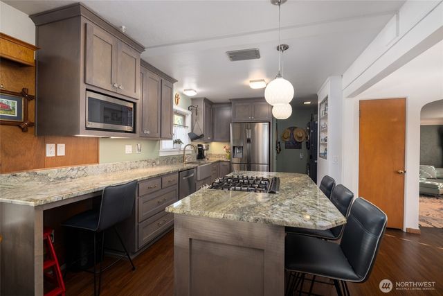 615 Dean Drive, Sedro Woolley, WA 98284