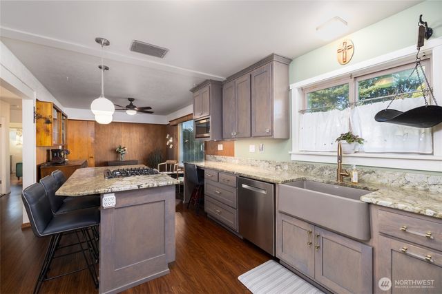 615 Dean Drive, Sedro Woolley, WA 98284