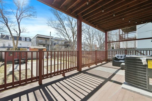 893 East 4th St 1, Boston, MA 02127