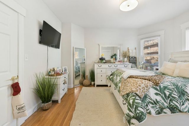 893 East 4th St 1, Boston, MA 02127