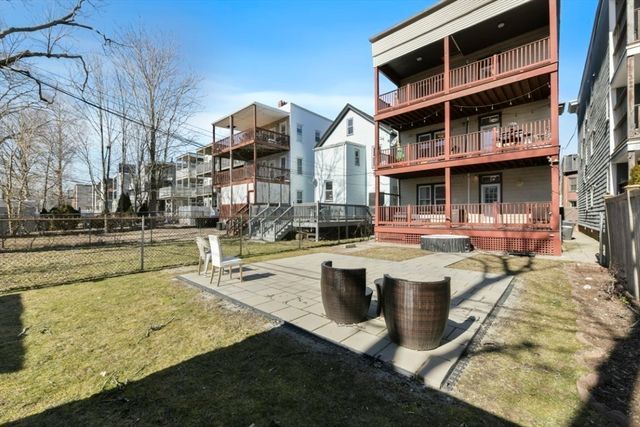 893 East 4th St 1, Boston, MA 02127