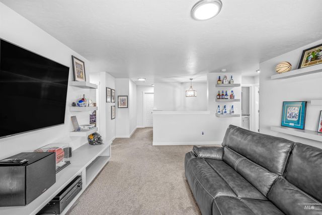 1271 W Brink St, Meridian, ID 83642
