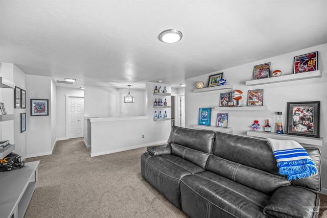 1271 W Brink St, Meridian, ID 83642