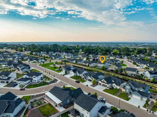 1271 W Brink St, Meridian, ID 83642