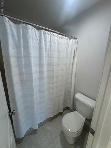 809 Chimney Hill PW, Virginia Beach, VA 23462