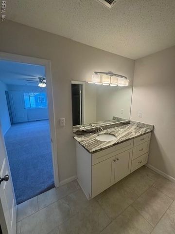 809 Chimney Hill PW, Virginia Beach, VA 23462